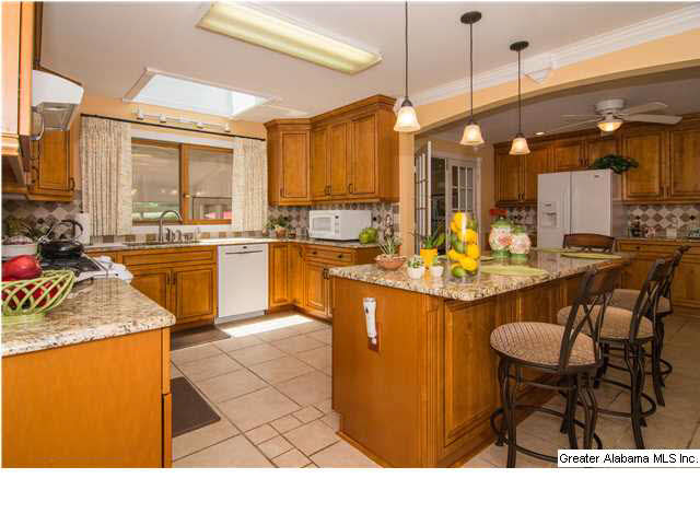 2570 Blue Springs Road Wilsonville, AL 35186 - Photo 5 of 32