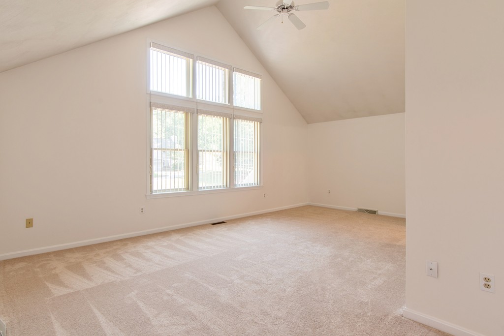 302 Fox Run Road, Unit 302 Hudson, NH 03051 - Photo 12 of 29