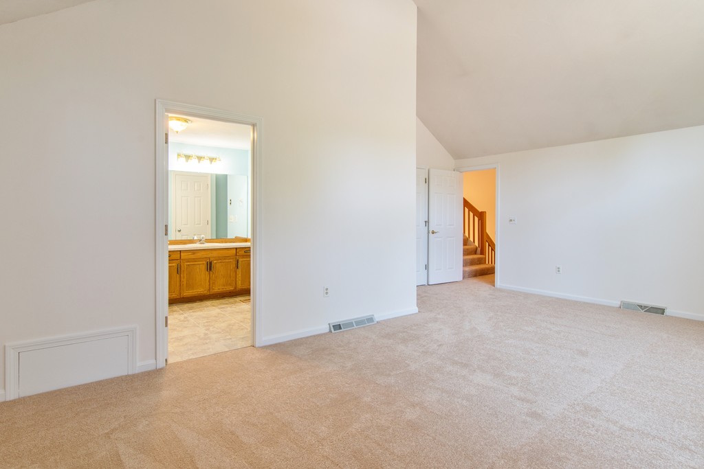 302 Fox Run Road, Unit 302 Hudson, NH 03051 - Photo 13 of 29