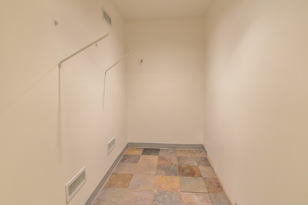 302 Fox Run Road, Unit 302 Hudson, NH 03051 - Photo 21 of 29