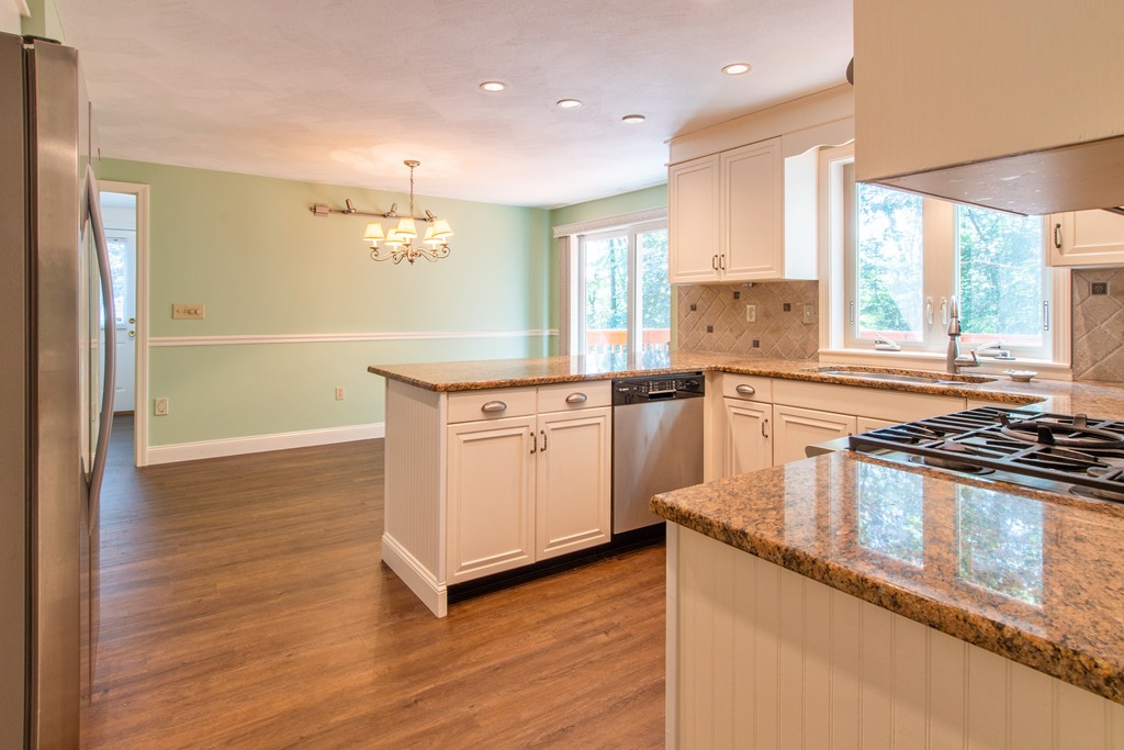 302 Fox Run Road, Unit 302 Hudson, NH 03051 - Photo 7 of 29