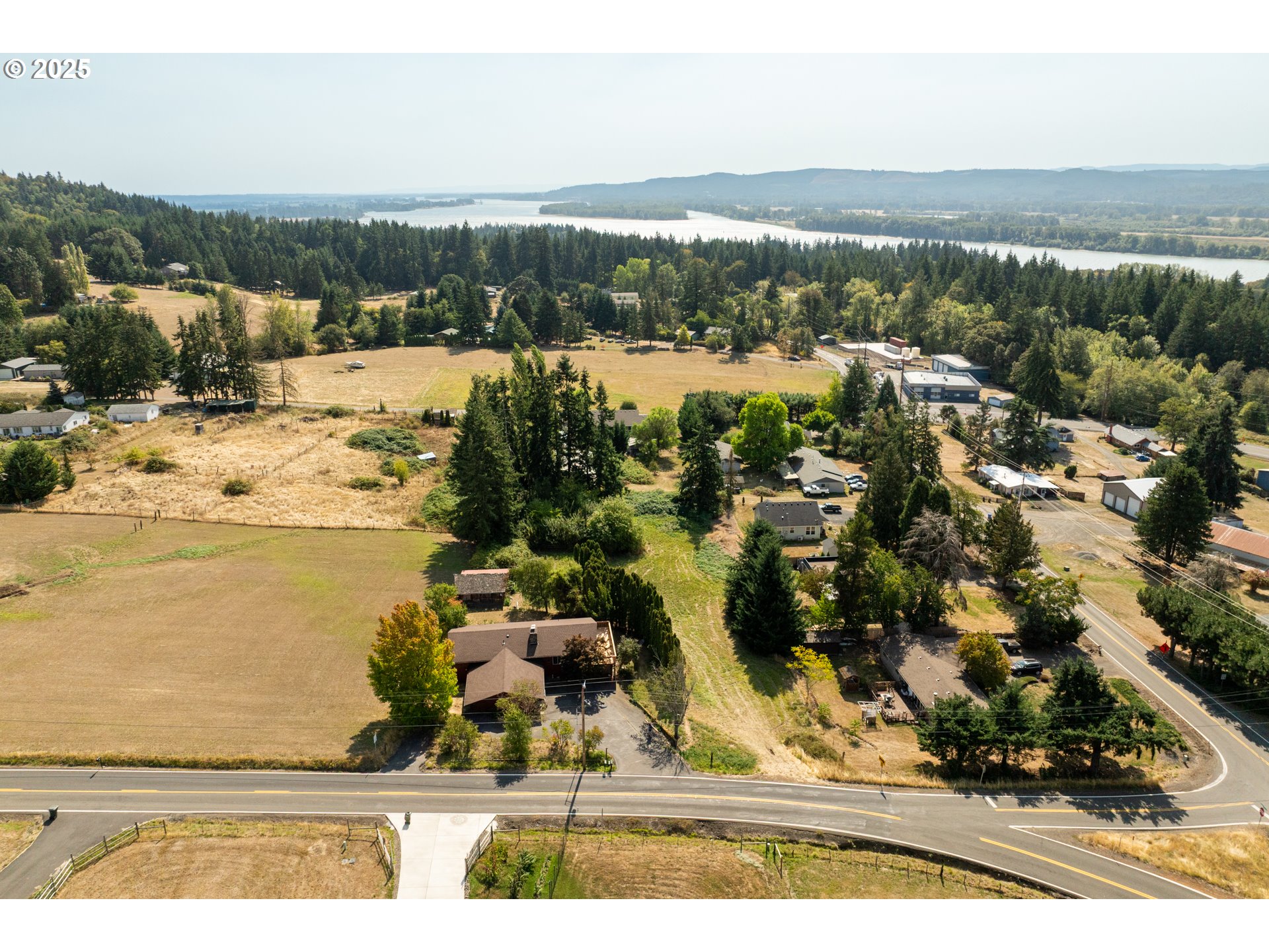 1415 Cloverdale Road Kalama, WA 98625 - Photo 38 of 39 a view of a city