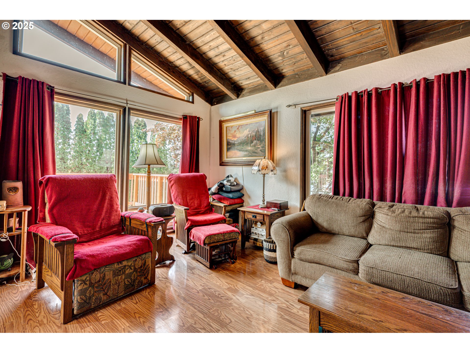 1415 Cloverdale Road Kalama, WA 98625 - Photo 7 of 39 a living room with furniture and a large window