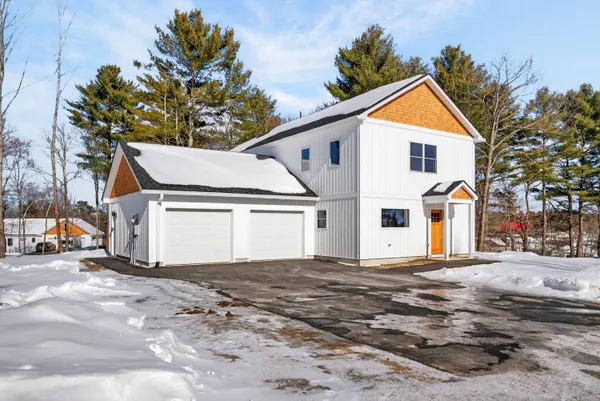 $545,000 | 11 Village Green Circle, Oakland, ME 04963