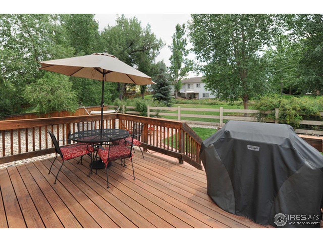 609 Americana Road Longmont, CO 80504 - Photo 24 of 25 Roomy deck