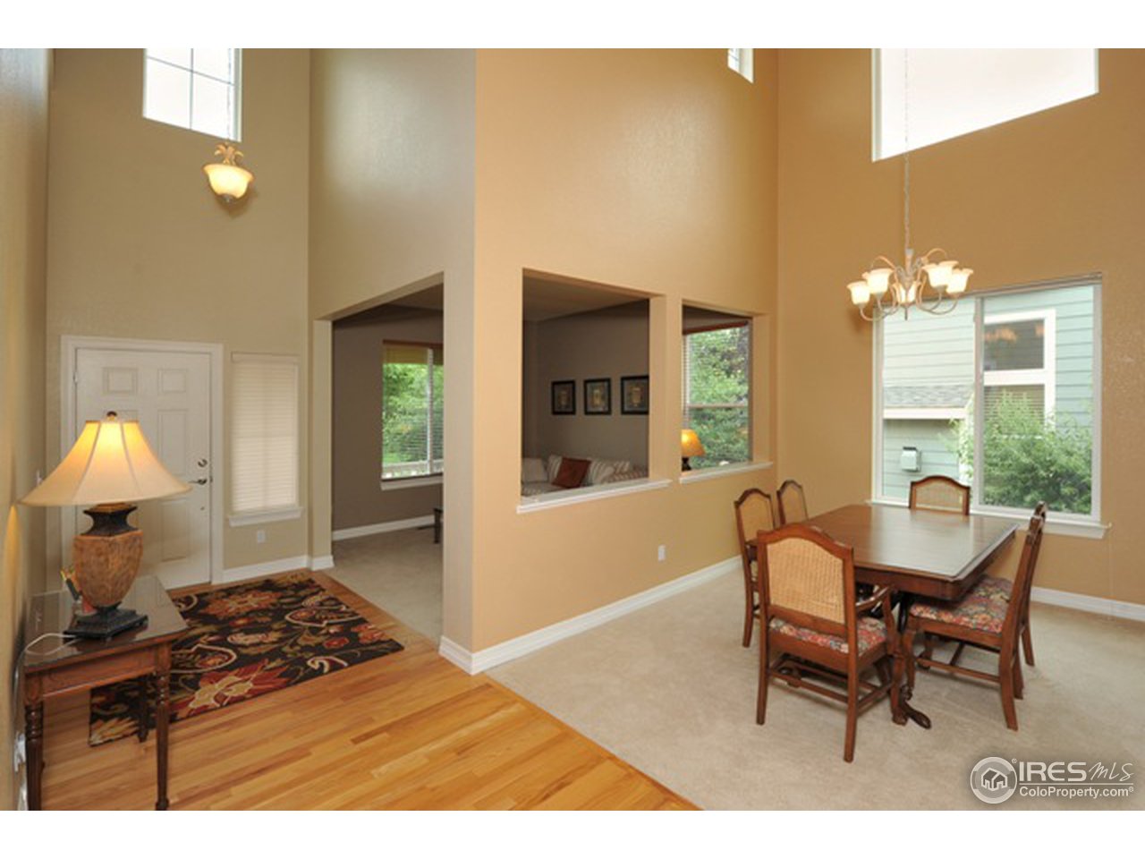 609 Americana Road Longmont, CO 80504 - Photo 4 of 25 living/dining