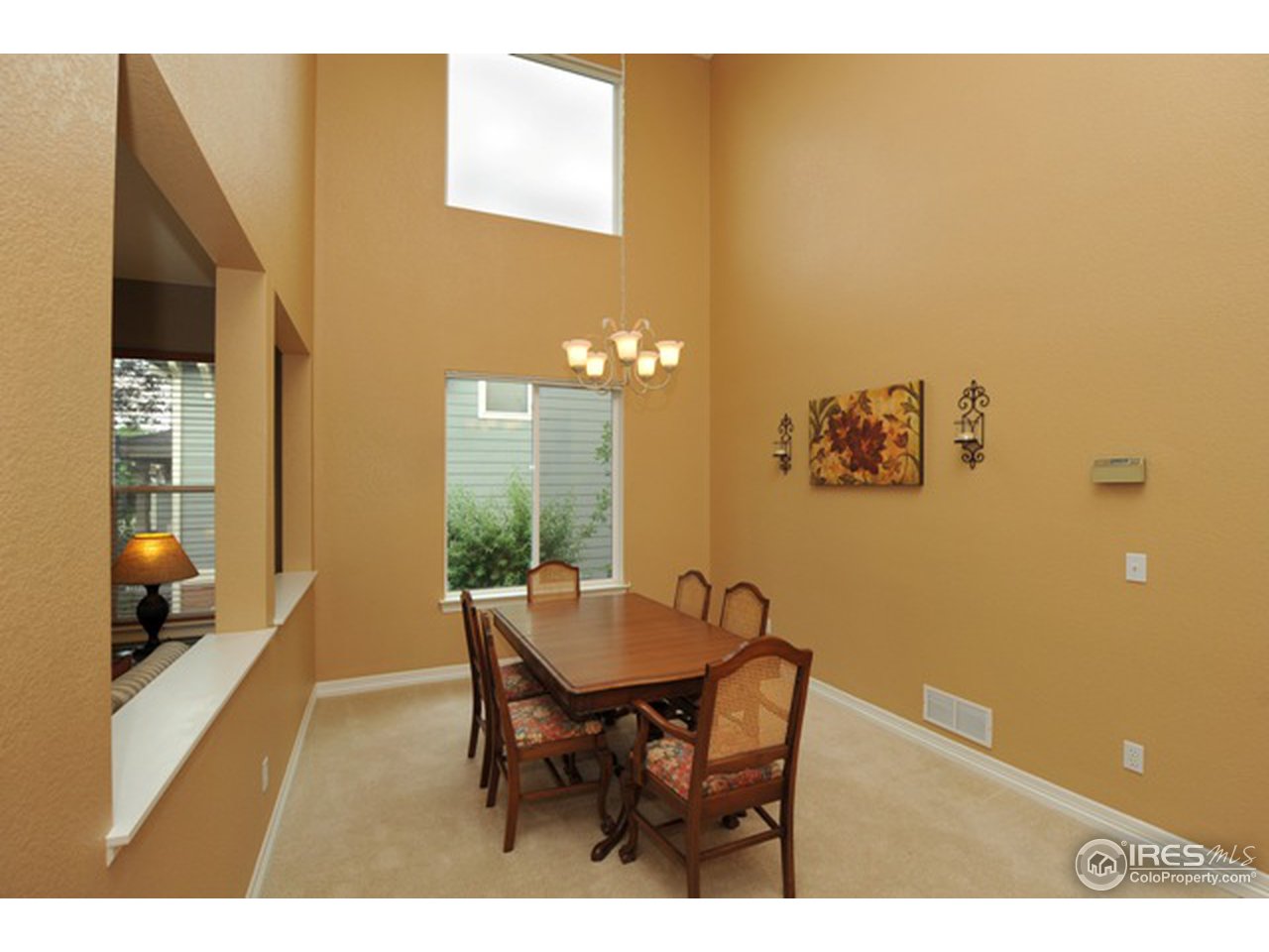 609 Americana Road Longmont, CO 80504 - Photo 5 of 25 dining room