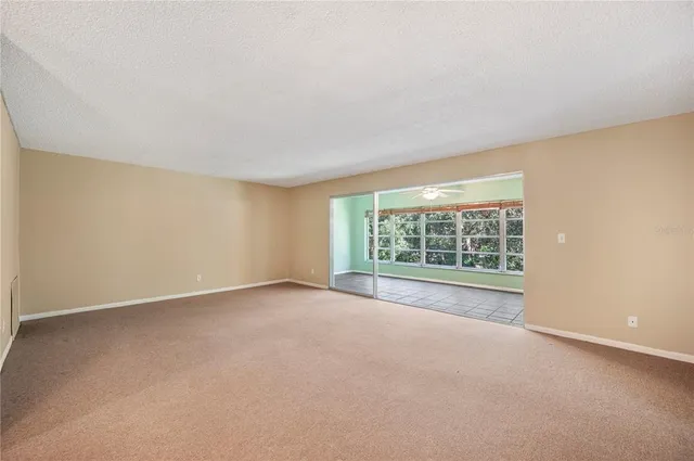 $85,000 | 400 El Camino Drive, Unit 202, Winter Haven, FL 33884