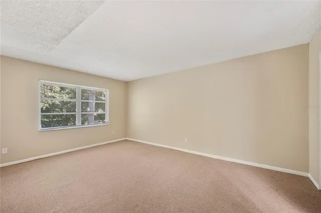 $85,000 | 400 El Camino Drive, Unit 202, Winter Haven, FL 33884