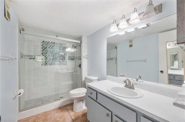 $75,000 | 400 El Camino Drive, Unit 202, Winter Haven, FL 33884