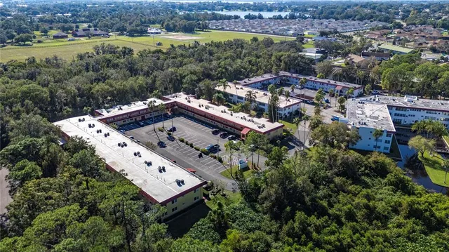 $85,000 | 400 El Camino Drive, Unit 202, Winter Haven, FL 33884