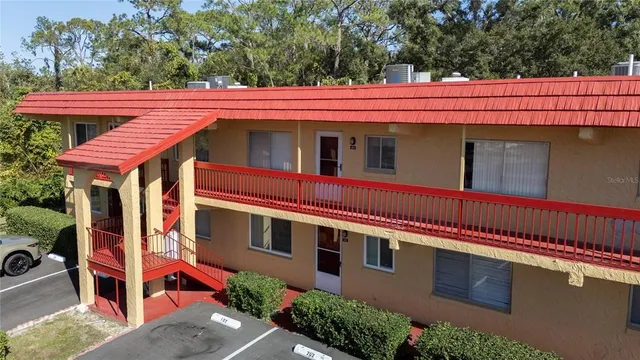 $85,000 | 400 El Camino Drive, Unit 202, Winter Haven, FL 33884