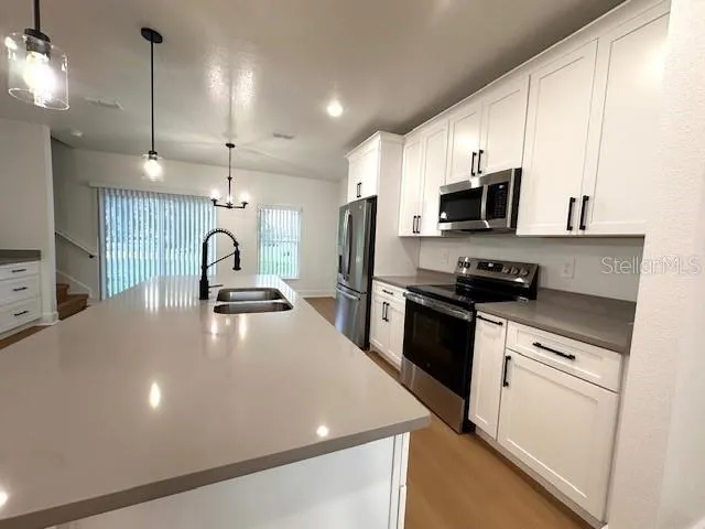 $1,900 | 250 East Collins Street, Umatilla, FL 32784