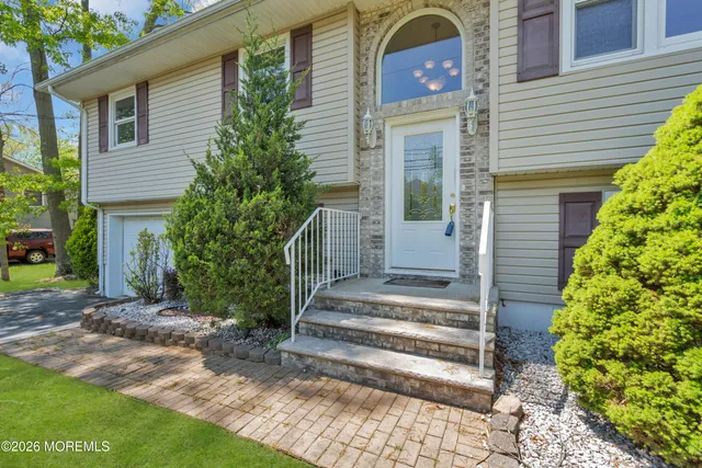 $569,000 | 400 Diamond Road, Jackson, NJ 08527