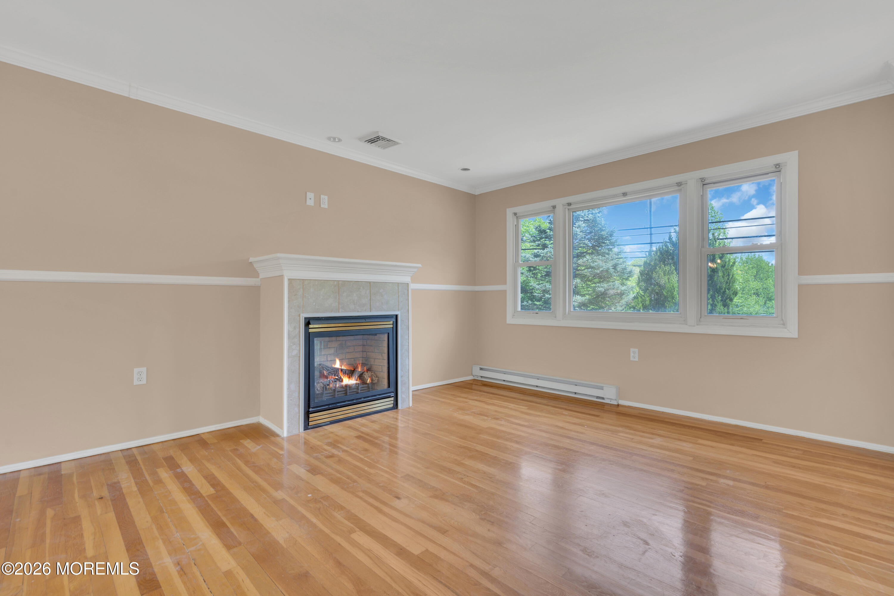 400 Diamond Road Jackson, NJ 08527 - Photo 4 of 53 Sun drenched Living Room