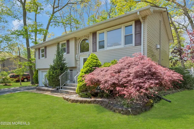 $569,000 | 400 Diamond Road, Jackson, NJ 08527