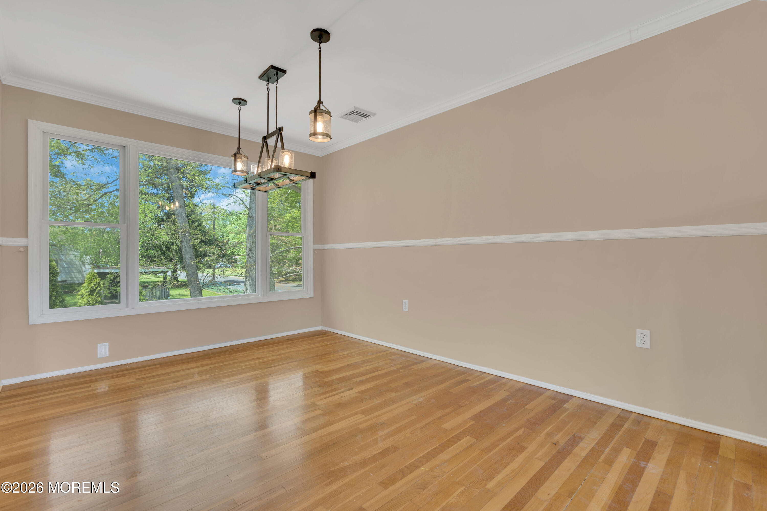 400 Diamond Road Jackson, NJ 08527 - Photo 5 of 53 Dining room overlooking gorgous backyard