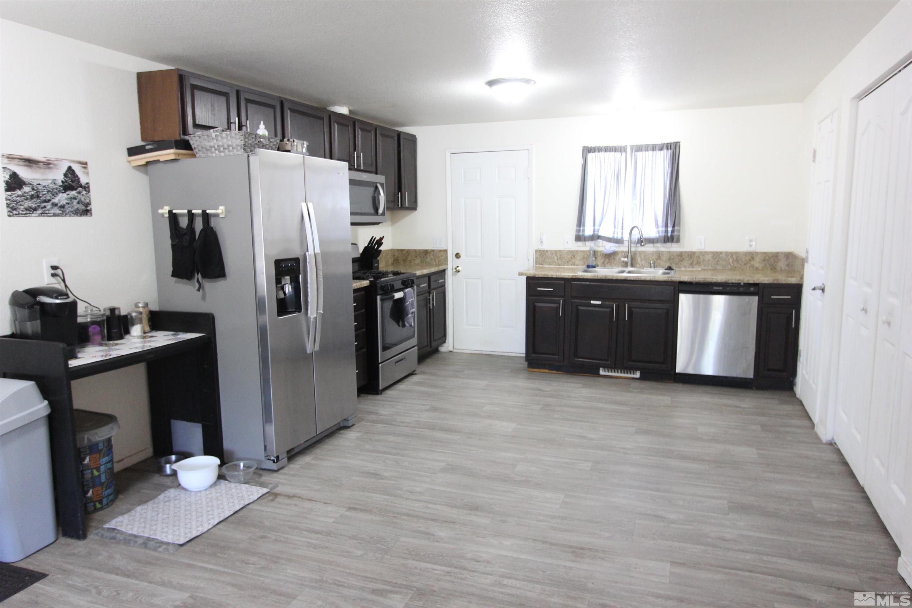 110 Ring Road Dayton, NV 89403 - Photo 7 of 32 Photo 7