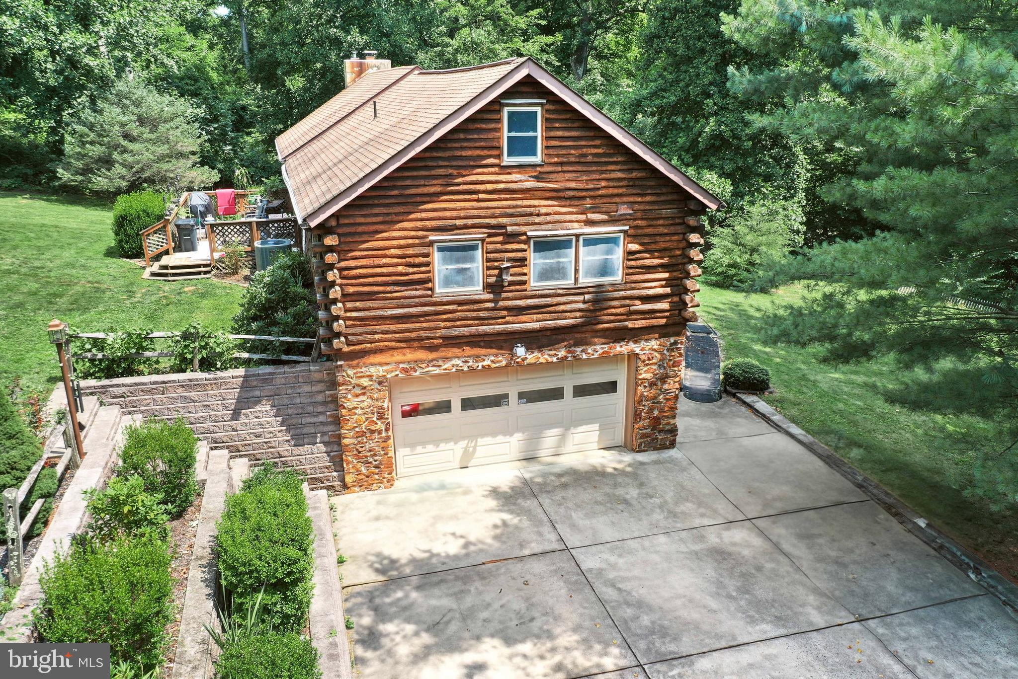 6655 Fairfield Road Fairfield, PA 17320 - Photo 29 of 54 Garage