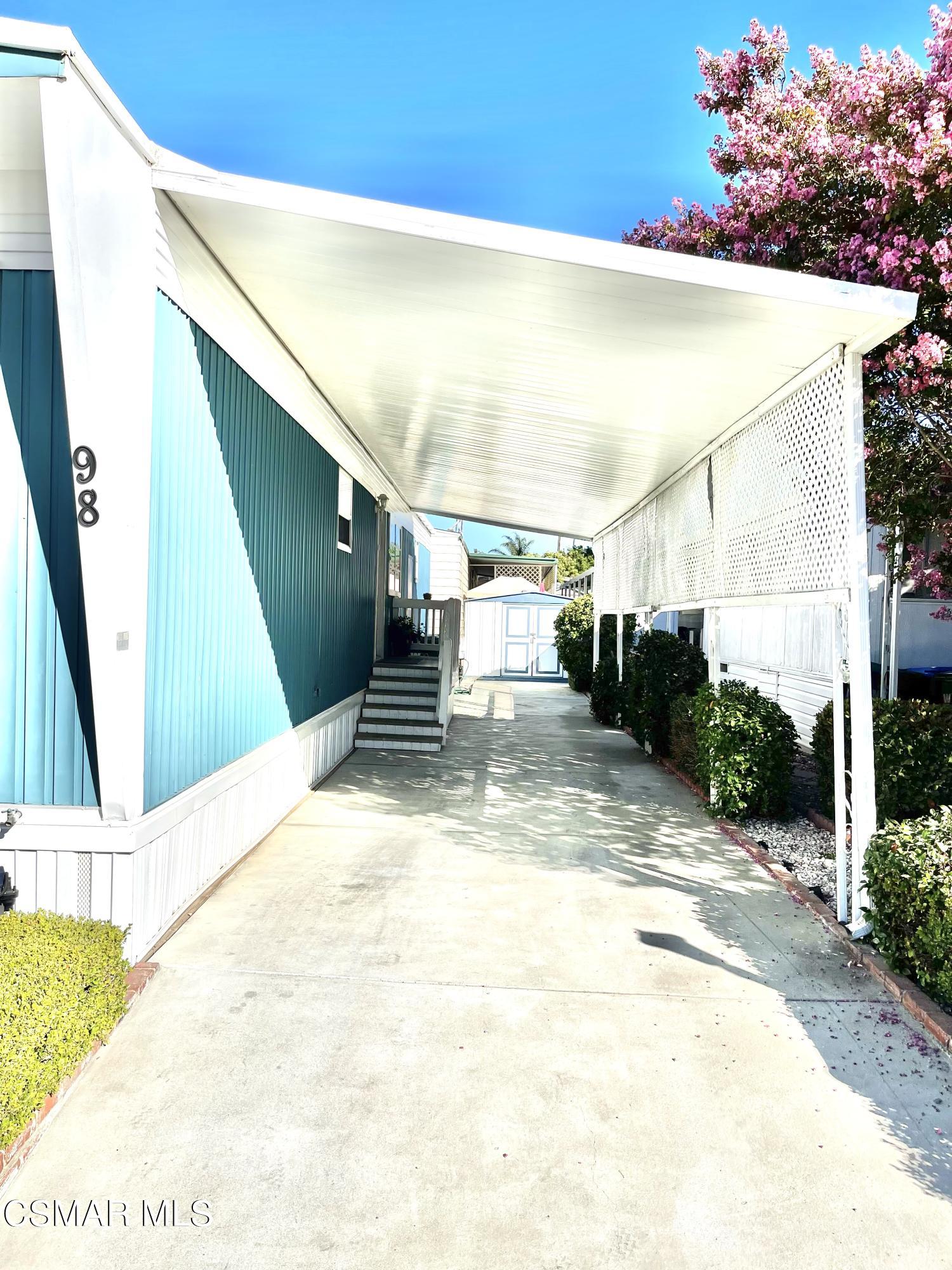 195 Tierra Rejada Road, Unit 98 Simi Valley, CA 93065 - Photo 30 of 35 D5ABD4C8-D43F-4743-8B33-ECB419F4C9C8