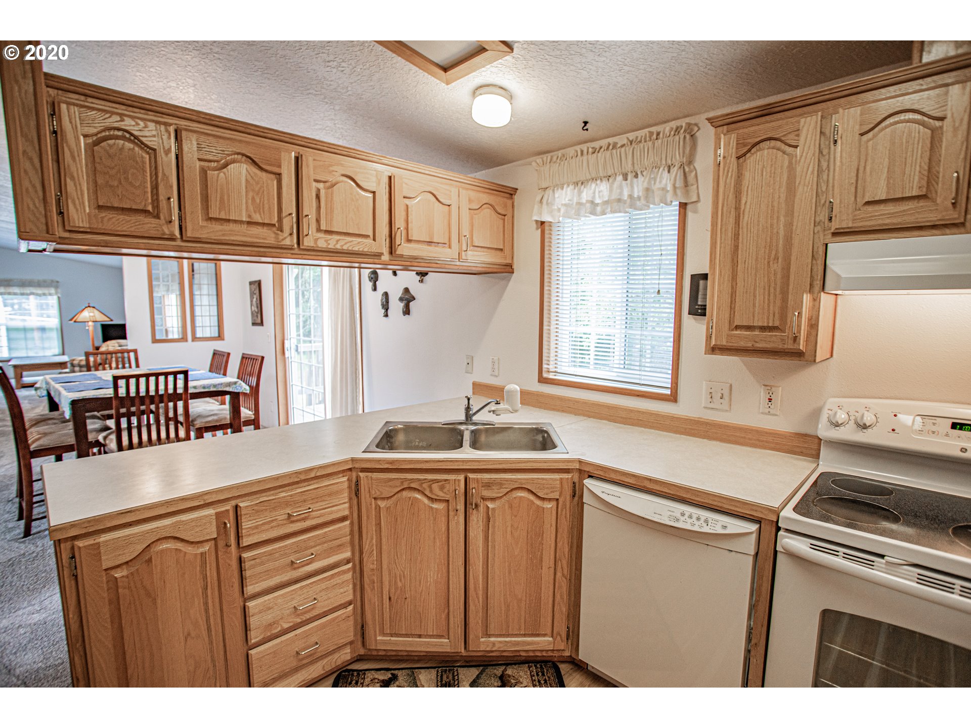 2169 State Road Mosier, OR 97040 - Photo 16 of 32 Gallery Image 16