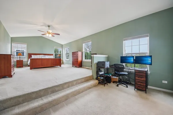 $550,000 | 224 Cross Creek Lane, Lindenhurst, IL 60046