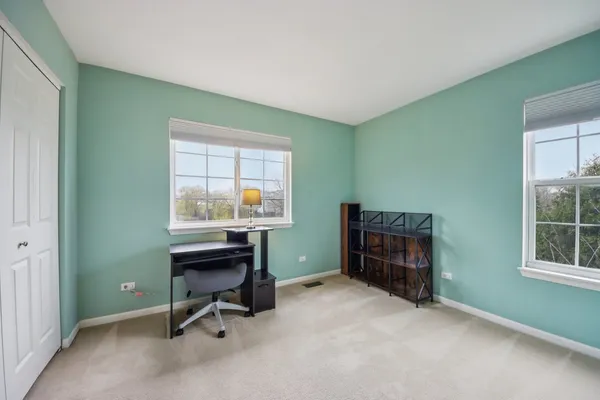 $550,000 | 224 Cross Creek Lane, Lindenhurst, IL 60046