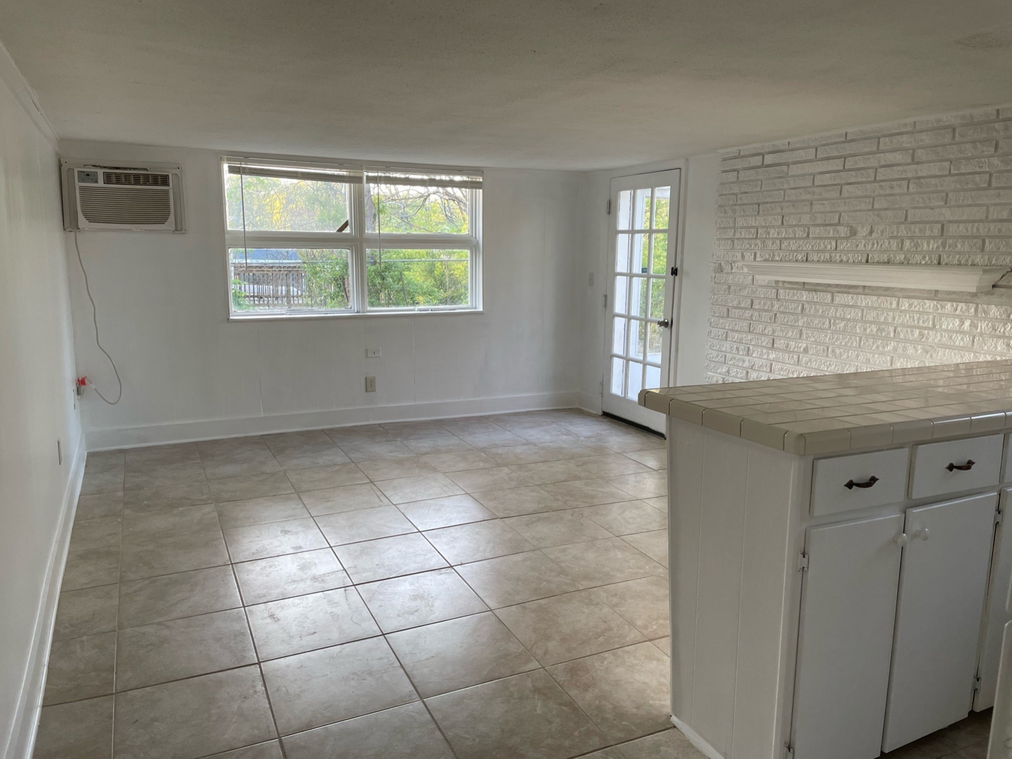 923 Neelys Bend Road, Unit B Madison, TN 37115 - Photo 3 of 7