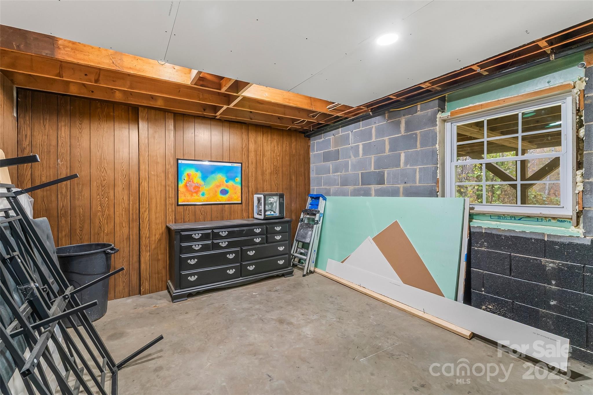 320 Morehead St Extension Morganton, NC 28655 - Photo 22 of 33 a view of outdoor space and deck