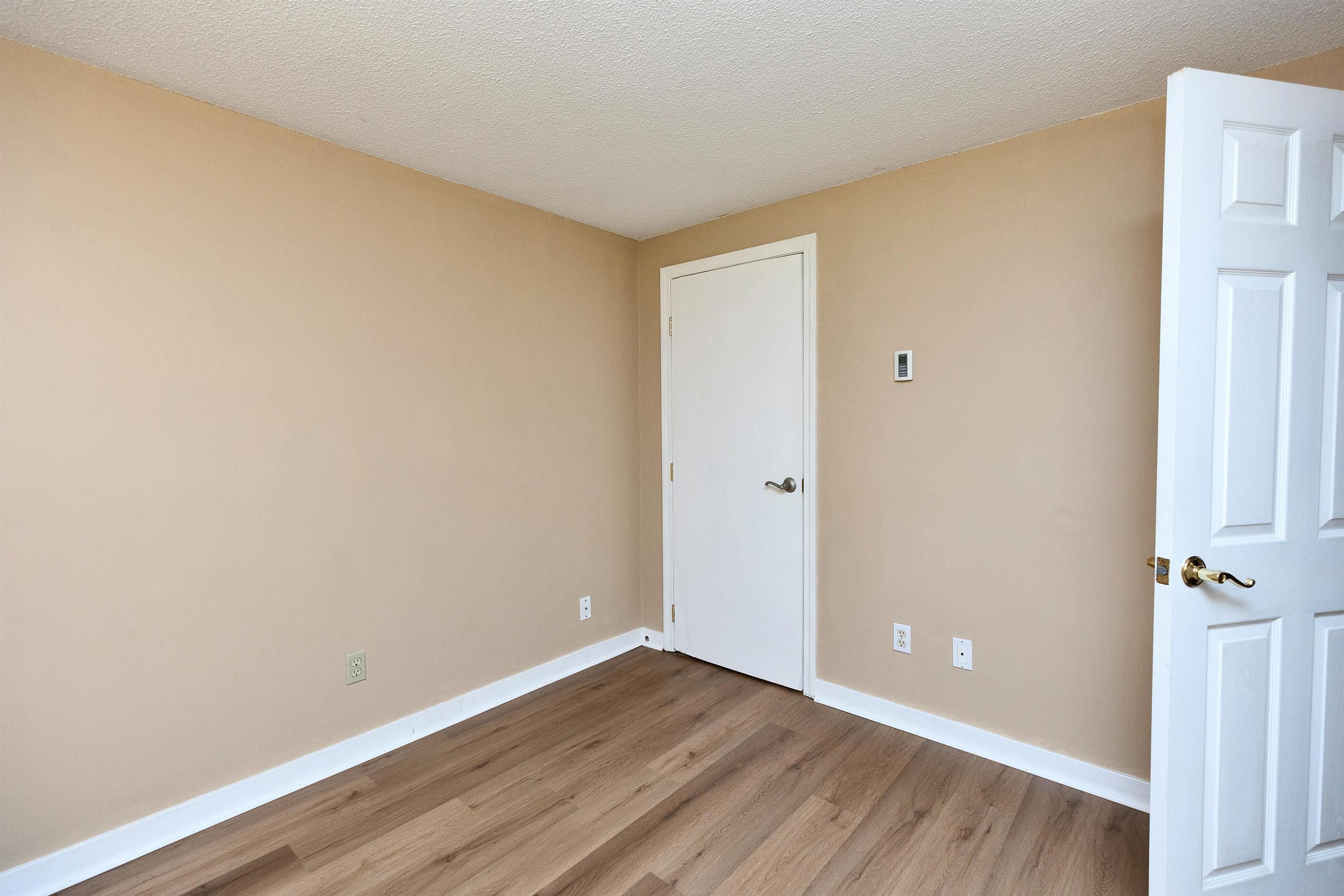 901 Mammoth Road, Unit 9 Manchester, NH 03104 - Photo 20 of 31