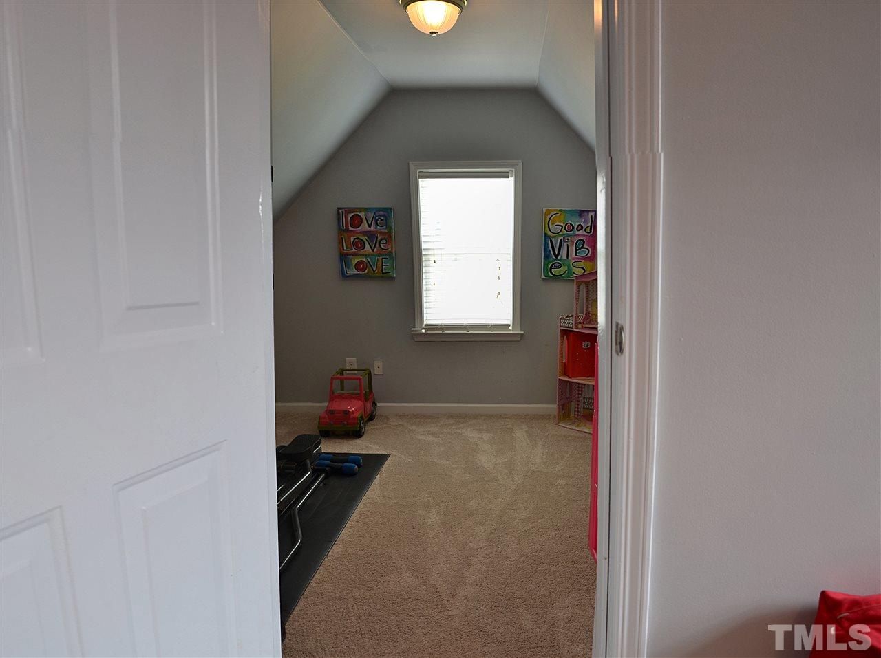 5724 Keowee Way Raleigh, NC 27616 - Photo 19 of 25 Gallery Image 19