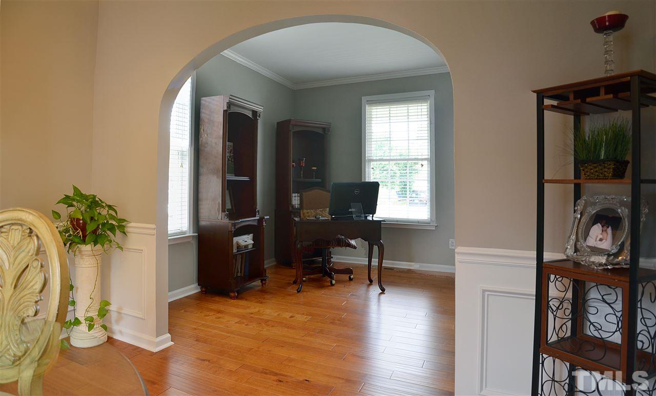 5724 Keowee Way Raleigh, NC 27616 - Photo 4 of 25 Gallery Image 4