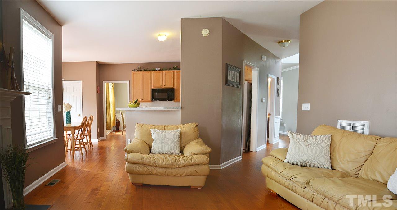 5724 Keowee Way Raleigh, NC 27616 - Photo 8 of 25 Gallery Image 8