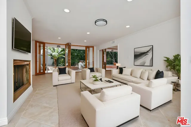 $1,399,000 | 14128 Dickens Street, Sherman Oaks, CA 91423