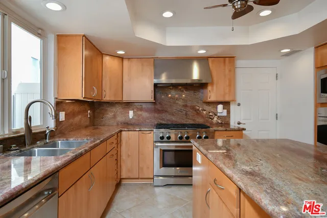 $1,399,000 | 14128 Dickens Street, Sherman Oaks, CA 91423