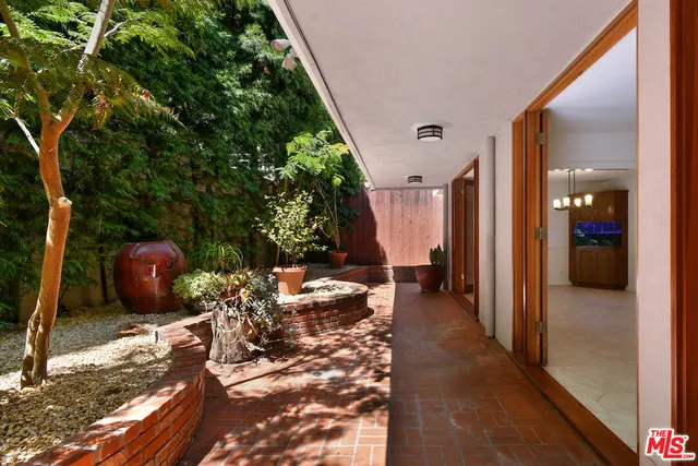 $1,399,000 | 14128 Dickens Street, Sherman Oaks, CA 91423