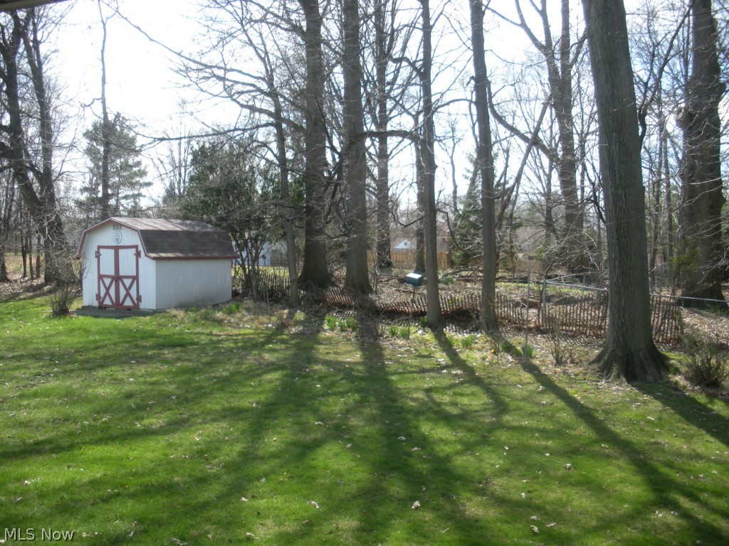 196 Richmond Road Cleveland, OH 44143 - Photo 5 of 24