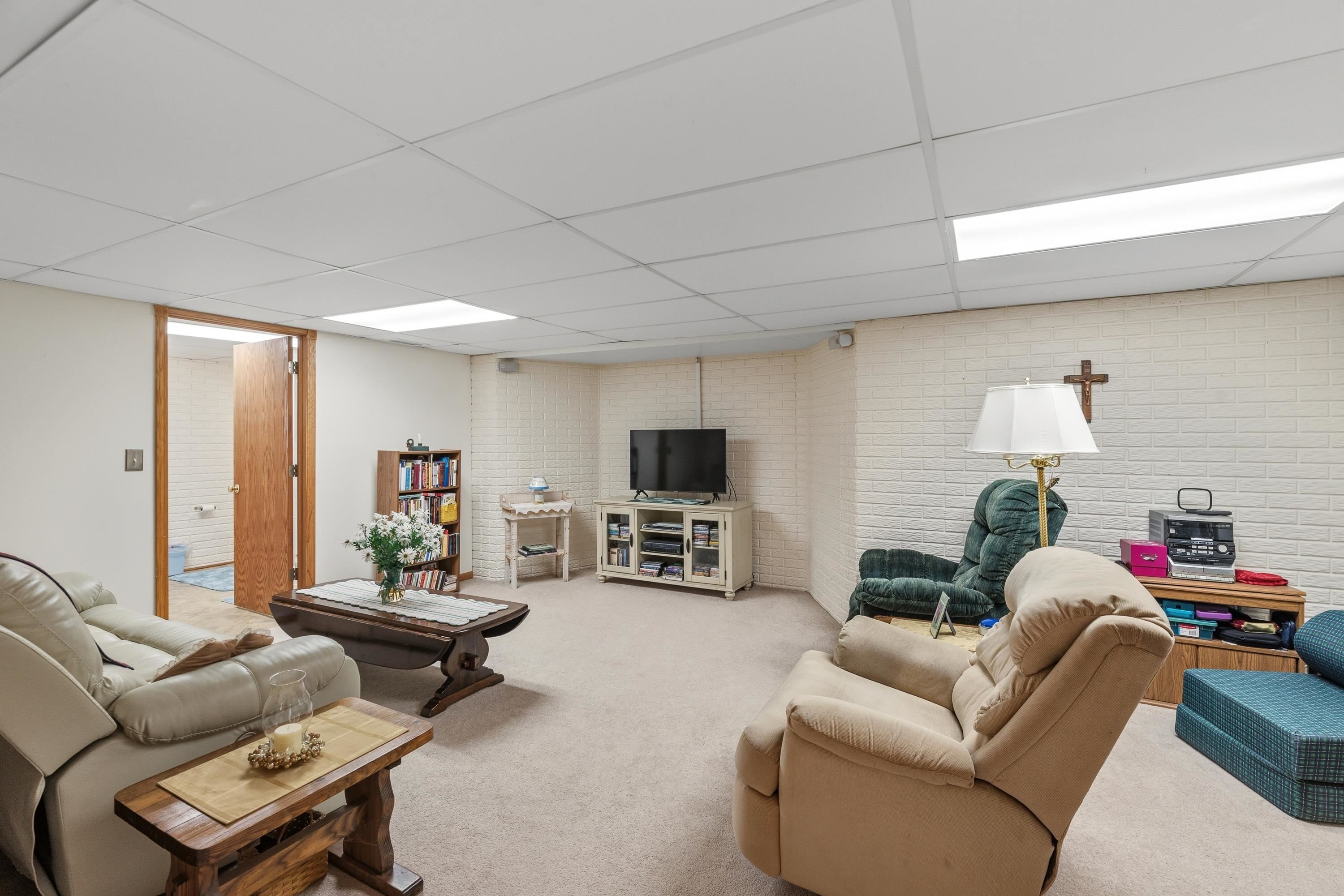 6457 Norfolk Lane Racine, WI 53406 - Photo 32 of 42