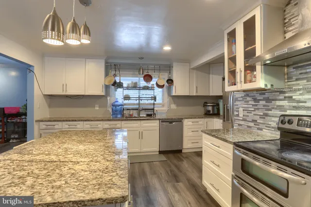 $359,900 | 6625 Jordan Drive, Harrisburg, PA 17111