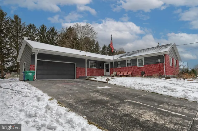 $359,900 | 6625 Jordan Drive, Harrisburg, PA 17111