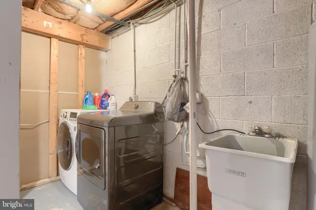 $359,900 | 6625 Jordan Drive, Harrisburg, PA 17111