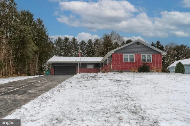 $359,900 | 6625 Jordan Drive, Harrisburg, PA 17111