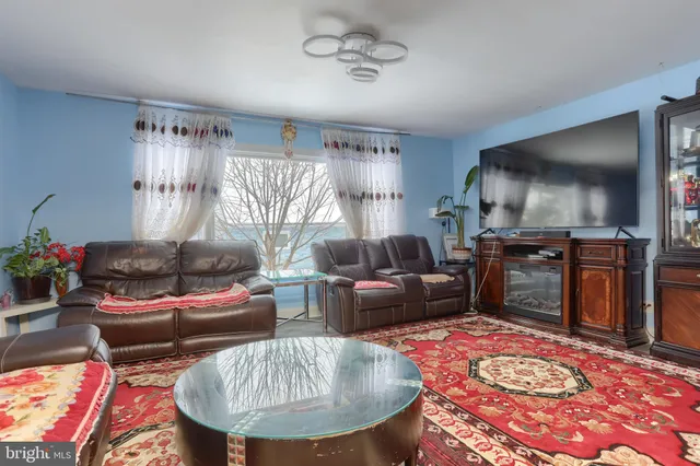 $359,900 | 6625 Jordan Drive, Harrisburg, PA 17111