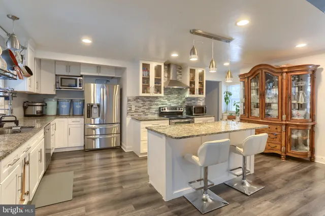 $359,900 | 6625 Jordan Drive, Harrisburg, PA 17111