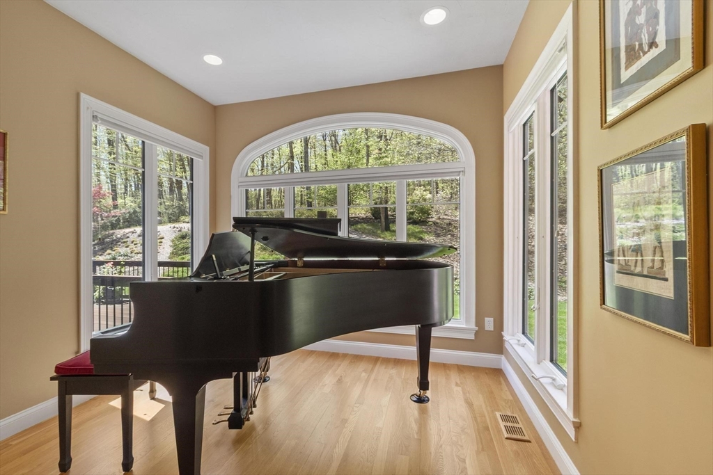 26 Corn Road Bolton, MA 01740 - Photo 12 of 35