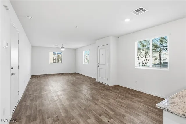 $1,950 | 5623 Sunset Amber Avenue, Las Vegas, NV 89122