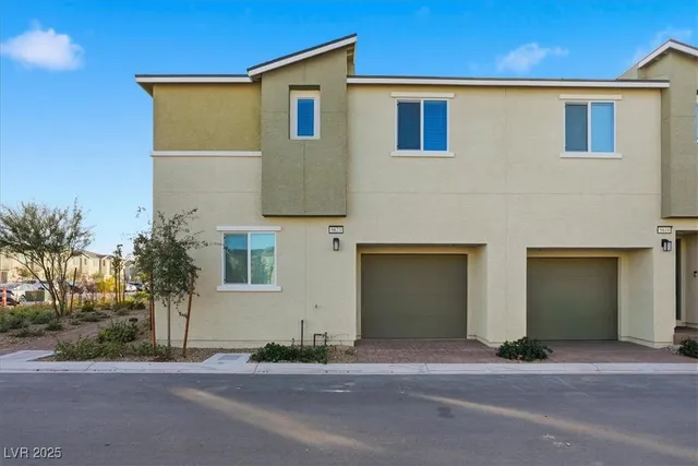 $1,950 | 5623 Sunset Amber Avenue, Las Vegas, NV 89122