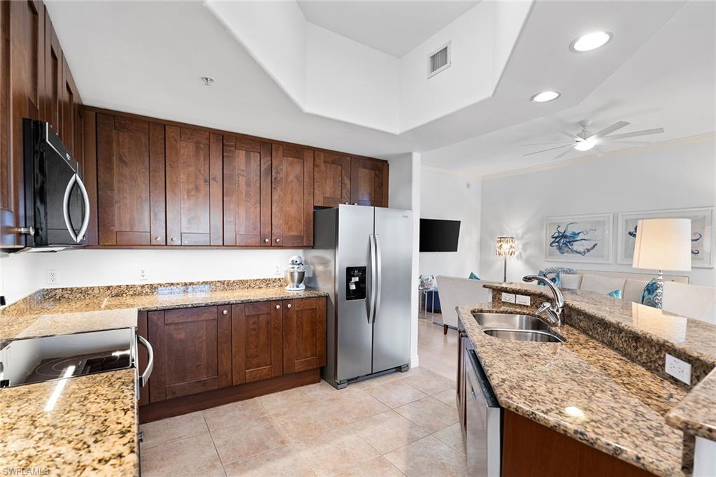 965 Sandpiper Street, Unit J204 Naples, FL 34102 - Photo 6 of 35