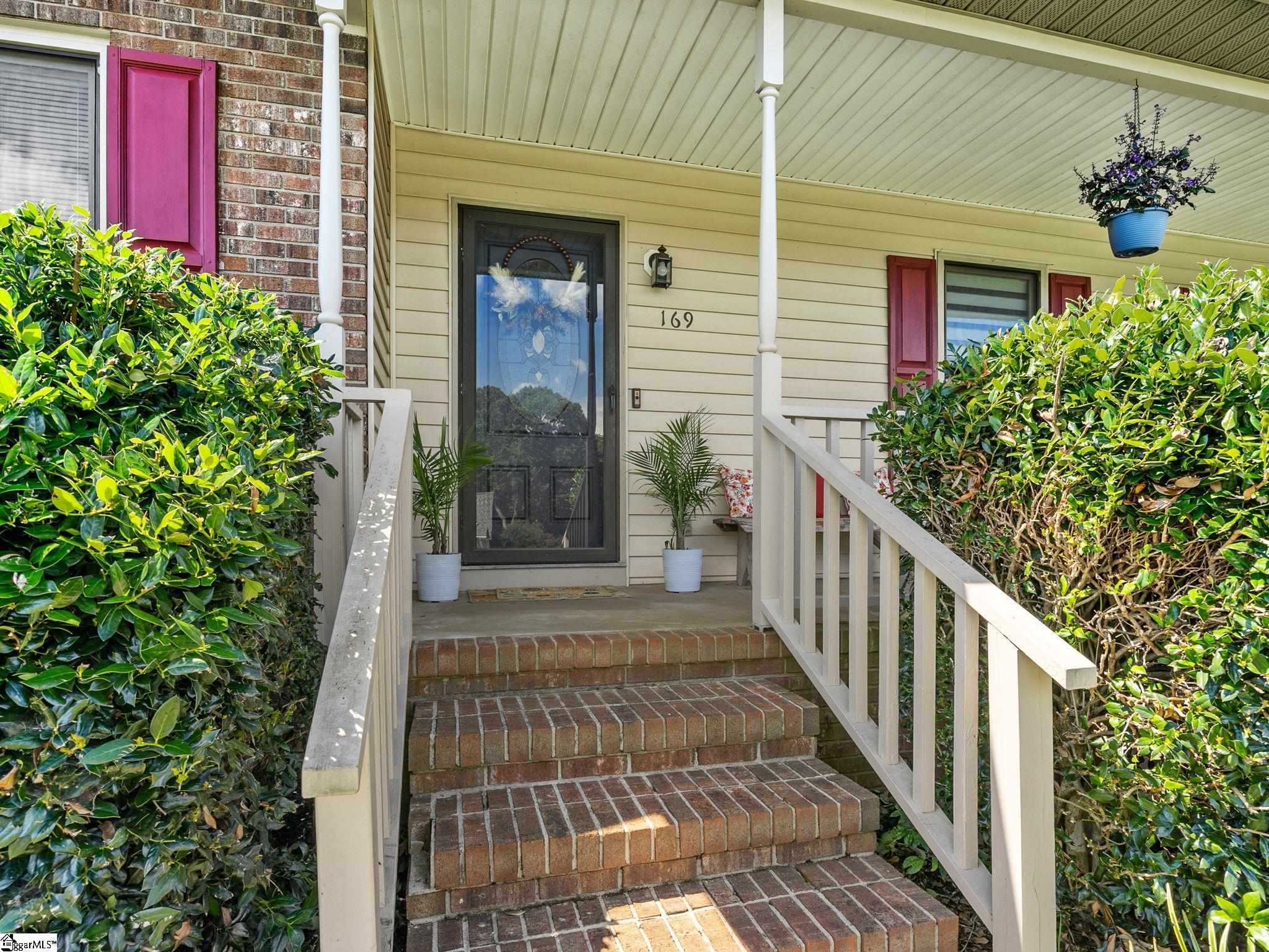 169 Parris Ridge Drive Boiling Springs, SC 29316 - Photo 5 of 36 Gallery Image 5