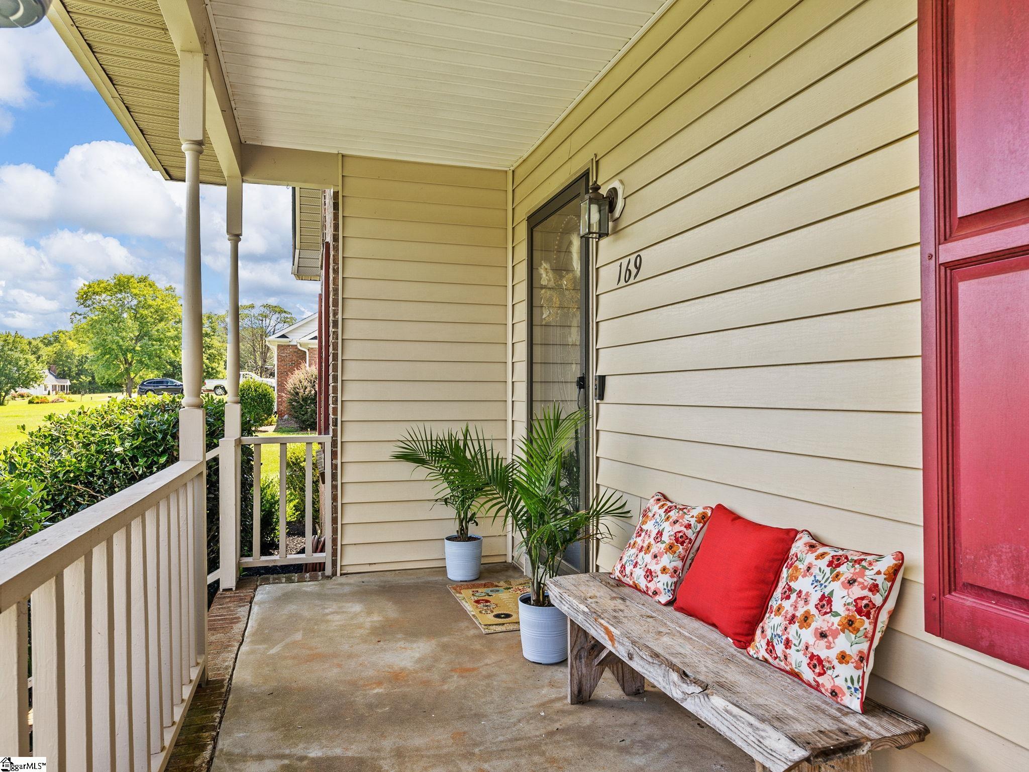 169 Parris Ridge Drive Boiling Springs, SC 29316 - Photo 6 of 36 Gallery Image 6